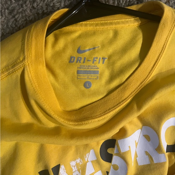 Nike Livestrong Dri-Fit Short Sleeve Athletic T-Shirt - Yellow - Size Large - Picture 5 of 5